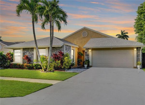 Estates Of Country Landing, 11932 Sunchase Ct, Boca Raton, Florida 33498, image 1
