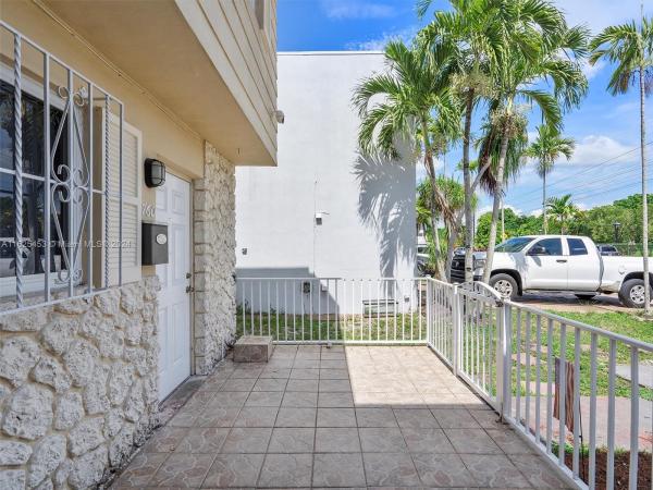 Flamingo Lake, 1760 W 75th St #1760, Hialeah, Florida 33014, image 2