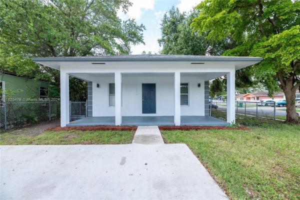 Victoria Manor, 1776 NW 78th St, Gladeview, Florida 33147, image 1