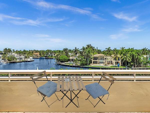 Terraces North Turnberry, 20191 E Country Club Dr #407, Aventura, Florida 33180, image 1