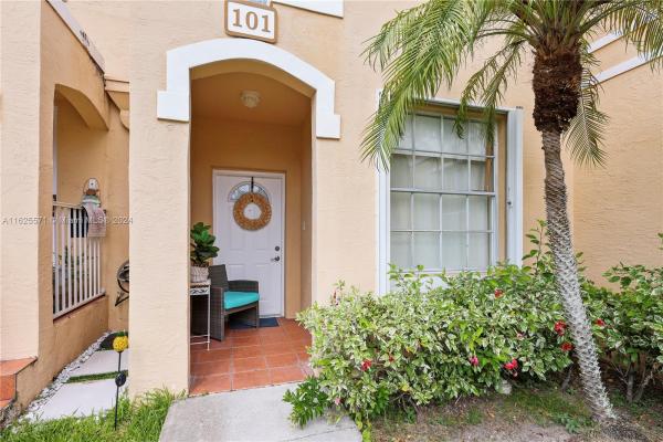 14847 Balgowan Rd #101-7, Miami Lakes, Florida 33016, image 3