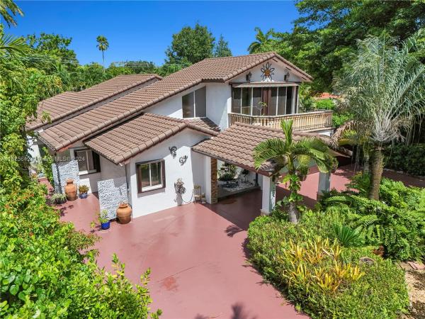 Country Club Estates, 162 De Leon Dr, Miami Springs, Florida 33166, image 3