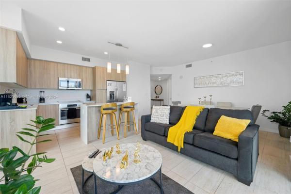 Quadro, 3900 Biscayne Blvd #S-412, Miami, Florida 33137, image 1