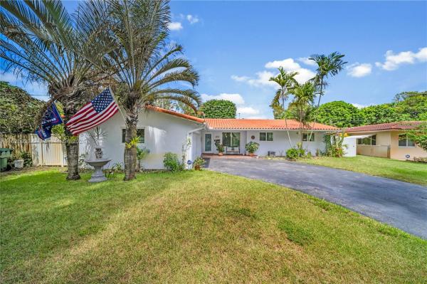 Miami Lakes Residential, 14325 Lake Candlewood Ct, Miami Lakes, Florida 33014, image 1