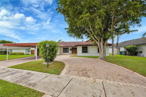 Glen Cove, 9741 SW 115th Ave, Kendall, Florida 33176, image 3