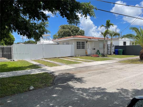 Flagler Court Heights, 365 SW 50th Ave, Miami, Florida 33134, image 1