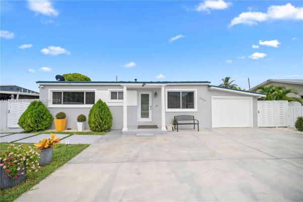 Venetian Gardens, 15940 NW 40th Ct, Miami Gardens, Florida 33054, image 2