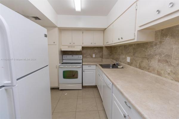 3701 Jackson St #411, Hollywood, Florida 33021, image 1
