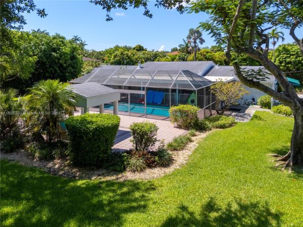 North Pinecrest, 6525 SW 94th St, Pinecrest, Florida 33156, image 2