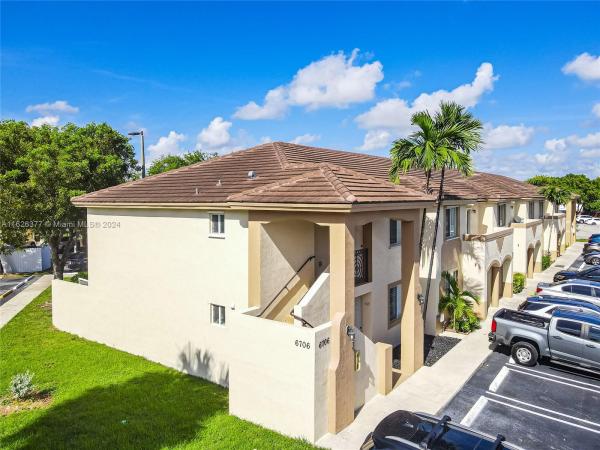 Villas At Snapper Village, 6706 SW 115th Ct #310, Kendall, Florida 33173, image 1