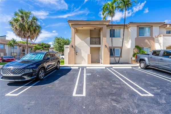 Villas At Snapper Village, 6706 SW 115th Ct #310, Kendall, Florida 33173, image 2