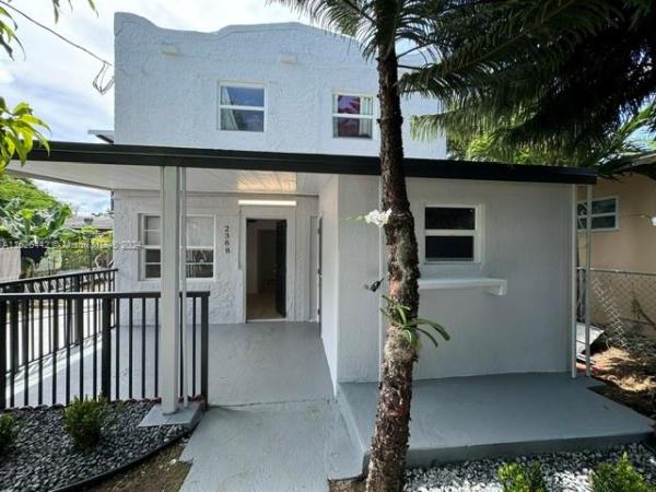 New Haven, 2388 NW 33rd St, Miami, Florida 33142, image 1