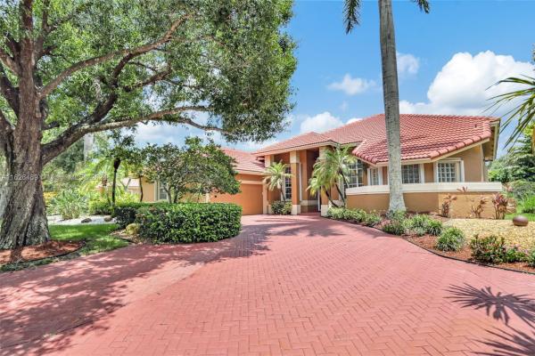 The Fairways At Eagle Trace, 1861 W Eagle Trace Blvd W, Coral Springs, Florida 33071, image 1