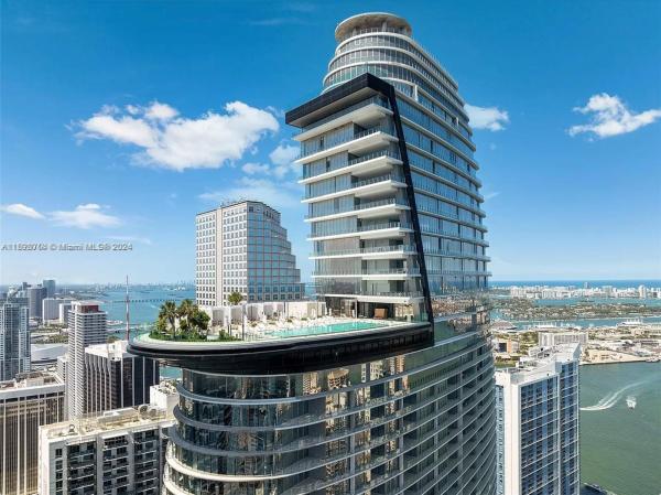 300 Biscayne Blvd Way #703, Miami, Florida 33131, image 1