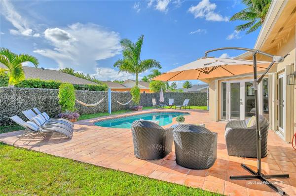 Bonaventure Lakes, 583 SW 168th Way, Weston, Florida 33326, image 1