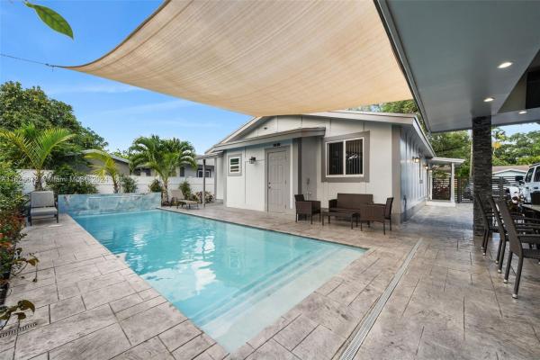 Marshalls Everglade, 4541 SW 26th Ter, Dania Beach, Florida 33312, image 1
