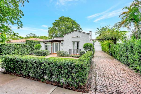 Granada, 624 Navarre Ave, Coral Gables, Florida 33134, image 2