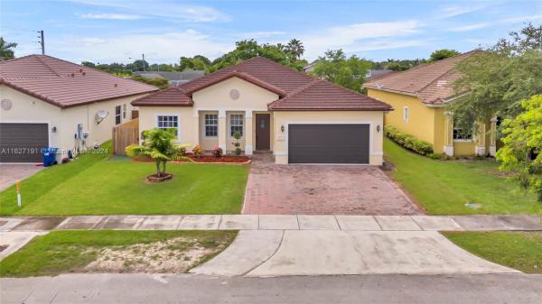 29621 SW 165th Ct, Unincorporated Dade County, Florida 33033, image 2