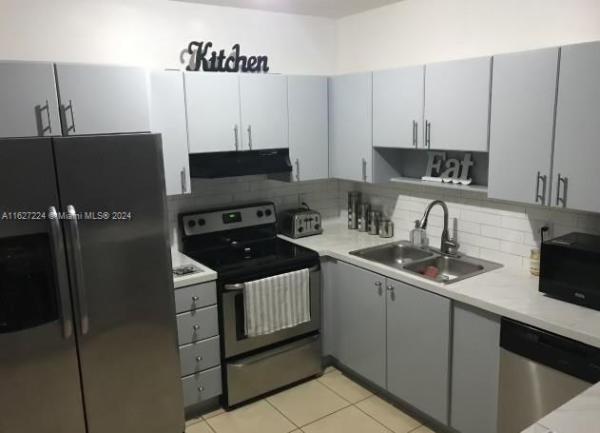 Kings Place, 1614 SW 3rd St, Homestead, Florida 33030, image 3
