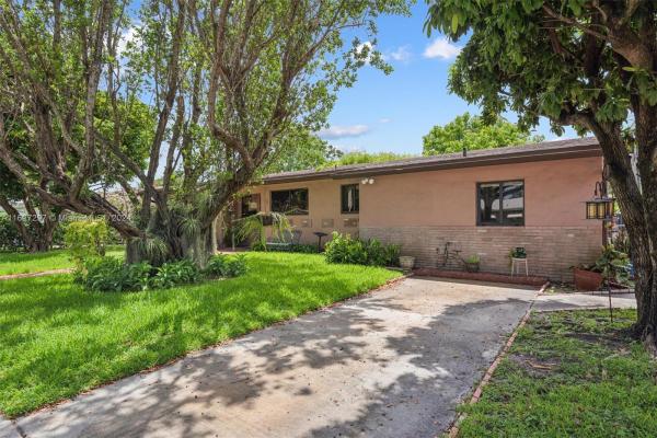 Coral Glade Heights, 3220 SW 95th Ct, Westchester, Florida 33165, image 3