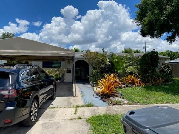 Boulevard Heights, 6561 Lincoln St, Hollywood, Florida 33024, image 2