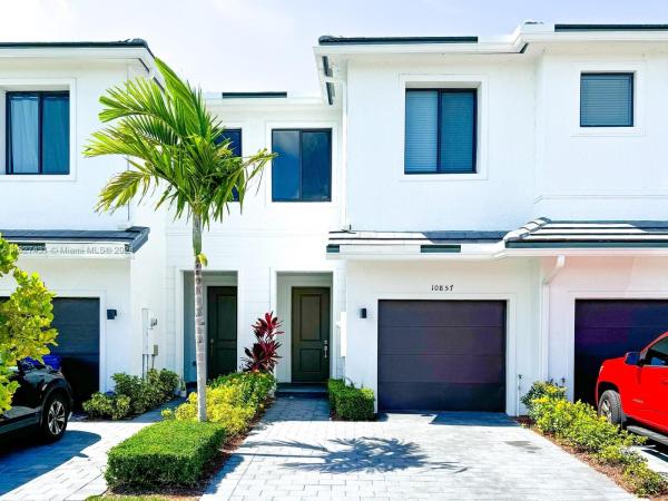 The Landings, 10857 SW 233rd St, Kendall, Florida 33032, image 1