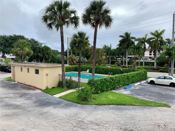 Fairfield Apartments, 2309 S Federal Hwy #17, Boynton Beach, Florida 33435, image 2