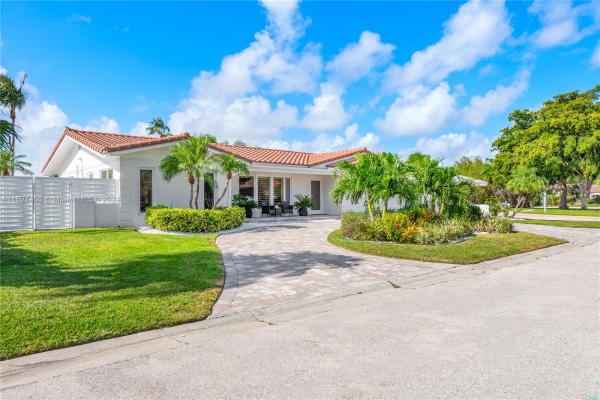 The Landings, 5571 NE 31st Ave, Fort Lauderdale, Florida 33308, image 1
