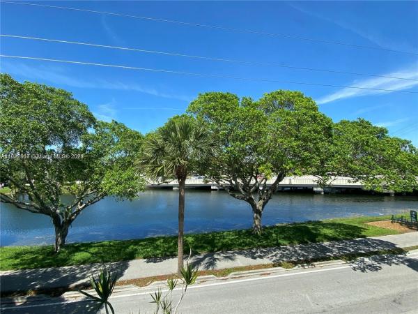 Colonial Court, 1450 NE 171st St #201B, North Miami Beach, Florida 33162, image 1