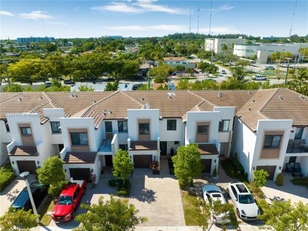 Andalucia At Via Ventura, 20650 NE 2nd Ct, Ives Estates, Florida 33179, image 3