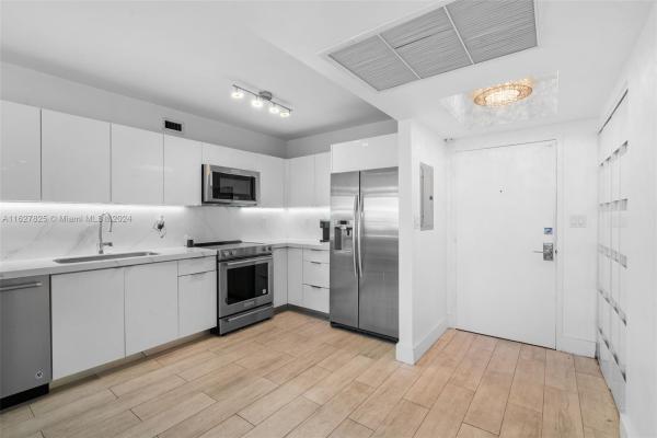 The Decoplage, 100 Lincoln Rd #511, Miami Beach, Florida 33139, image 1