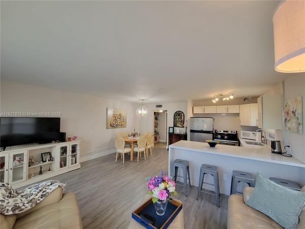 Westbury, 77 Westbury D, Deerfield Beach, Florida 33442, image 3