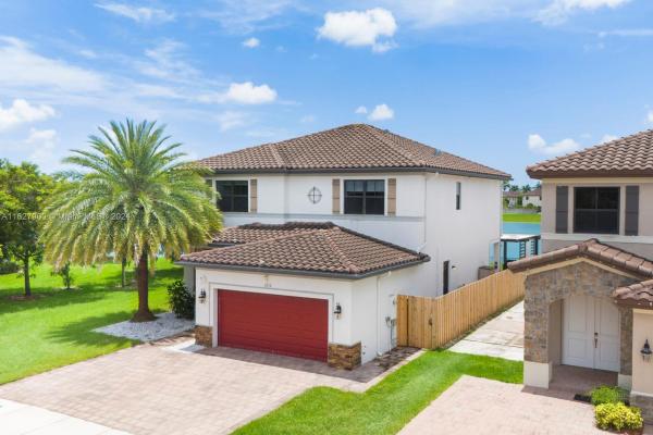Artesa At Coco Palm Estates, 11710 SW 251st St, Princeton, Florida 33032, image 3