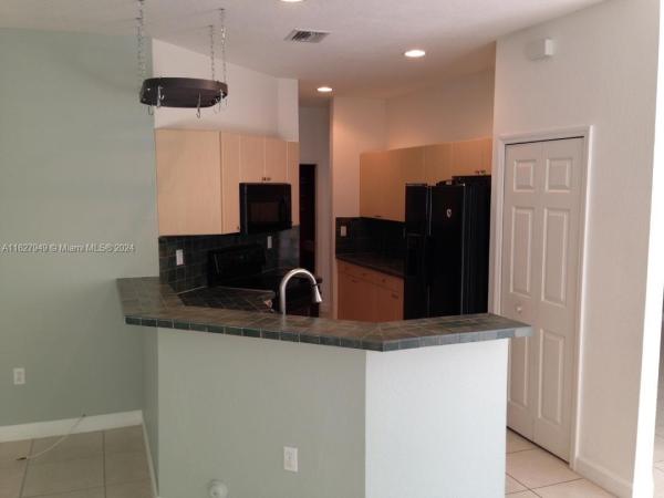 Kendall Breeze, Kendall, Florida 33186, image 2