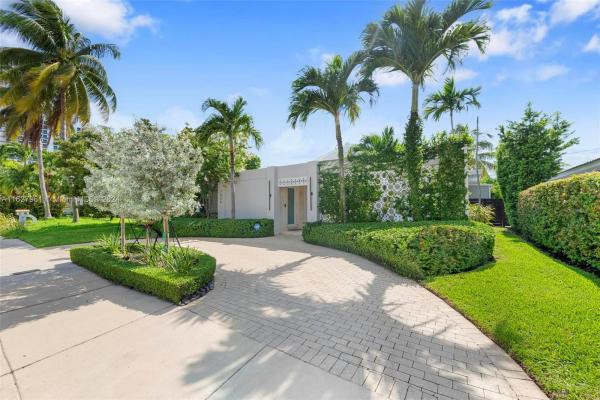 Treasure Island, 7525 Hispanola Ave, North Bay Village, Florida 33141, image 2