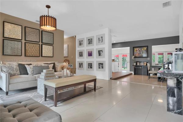 Merion Park Manor, 7220 SW 65th Ave, South Miami, Florida 33143, image 2