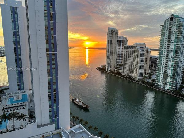 Met 1, 300 S Biscayne Blvd #2616, Miami, Florida 33131, image 1