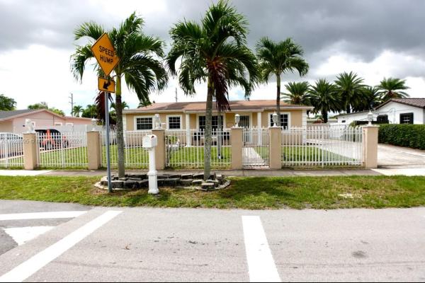 Bankers, 3426 NW 180th St, Miami Gardens, Florida 33056, image 1