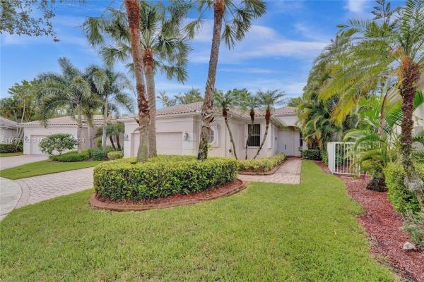 Bay Pointe, 2525 Bay Pointe Ct, Weston, Florida 33327, image 1