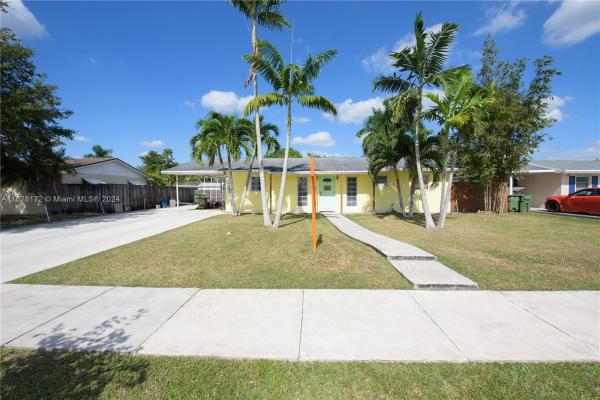 Pine Manor, 385 NW 16th St, Homestead, Florida 33030, image 1