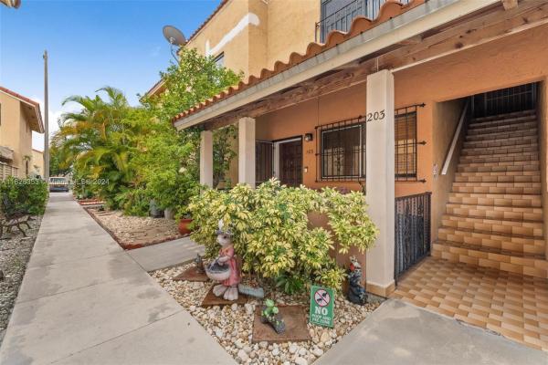 Residencial El Prado, 2745 W 60th Pl #203, Hialeah, Florida 33016, image 1