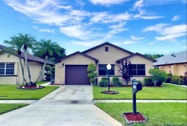 Pine Springs, 9056 Pine Springs Dr, Boca Raton, Florida 33428, image 3