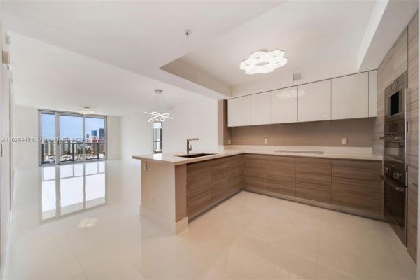 Parque Towers, 300 Sunny Isles Blvd #2103, Sunny Isles Beach, Florida 33160, image 1