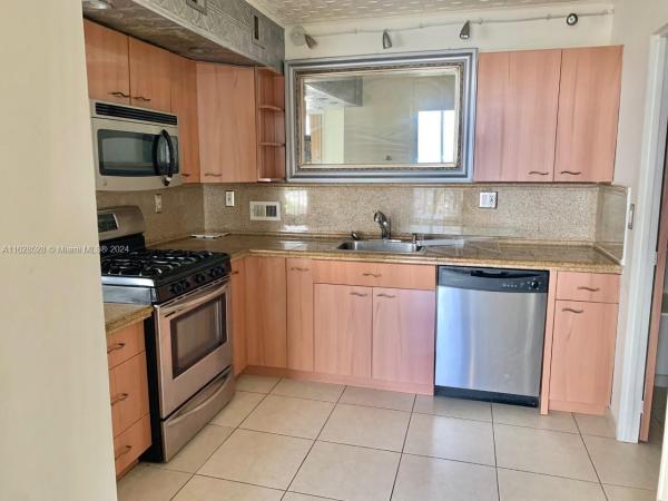 Parker Plaza Estates, 2030 S Ocean Dr #326, Hallandale Beach, Florida 33009, image 1