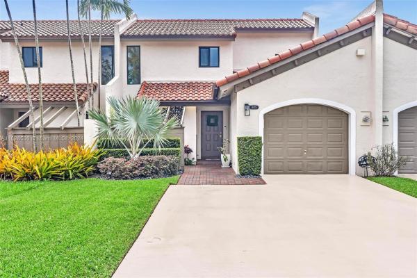 Kings Court West, 11425 SW 87th Ter, Kendall, Florida 33173, image 1