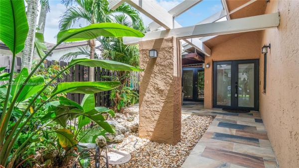 Patio Homes In The Crossings, 13565 SW 116th Ter, The Crossings, Florida 33186, image 3