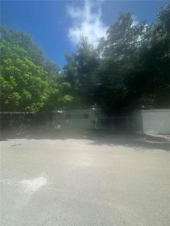 Altos Del Mar, 9148 Carlyle Ave, Surfside, Florida 33154, image 1