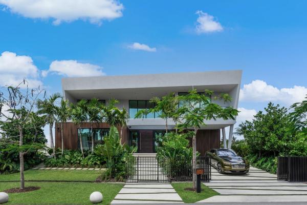 Sans Souci Estates, 1965+1975 NE 118th Rd, North Miami, Florida 33181, image 1