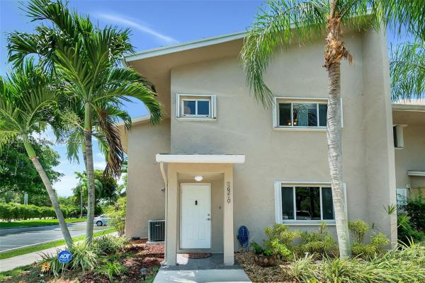 Banyan Gardens, 16210 SW 92nd Ave #19, Palmetto Bay, Florida 33157, image 1