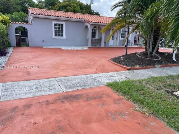 Linden Gardens, 3760 E 8th Ct, Hialeah, Florida 33013, image 2